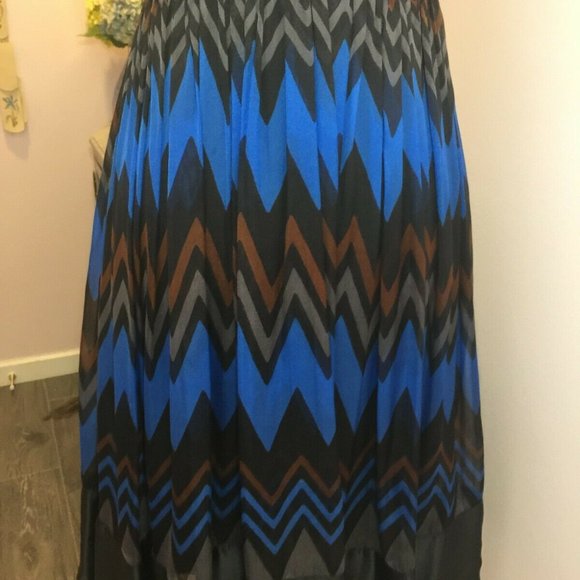 Size M Zara Blue Brown Zig Zag Chevron Silk Dress V Neck Sleeveless Summer Retro - Picture 6 of 10